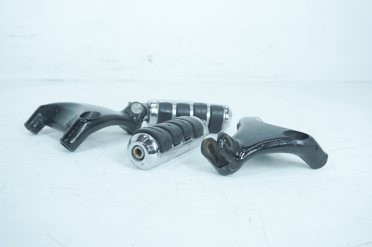 2004 - 2013 Harley-Davidson Sportster Custom Passenger Left & Right Foot Pegs 49314-04