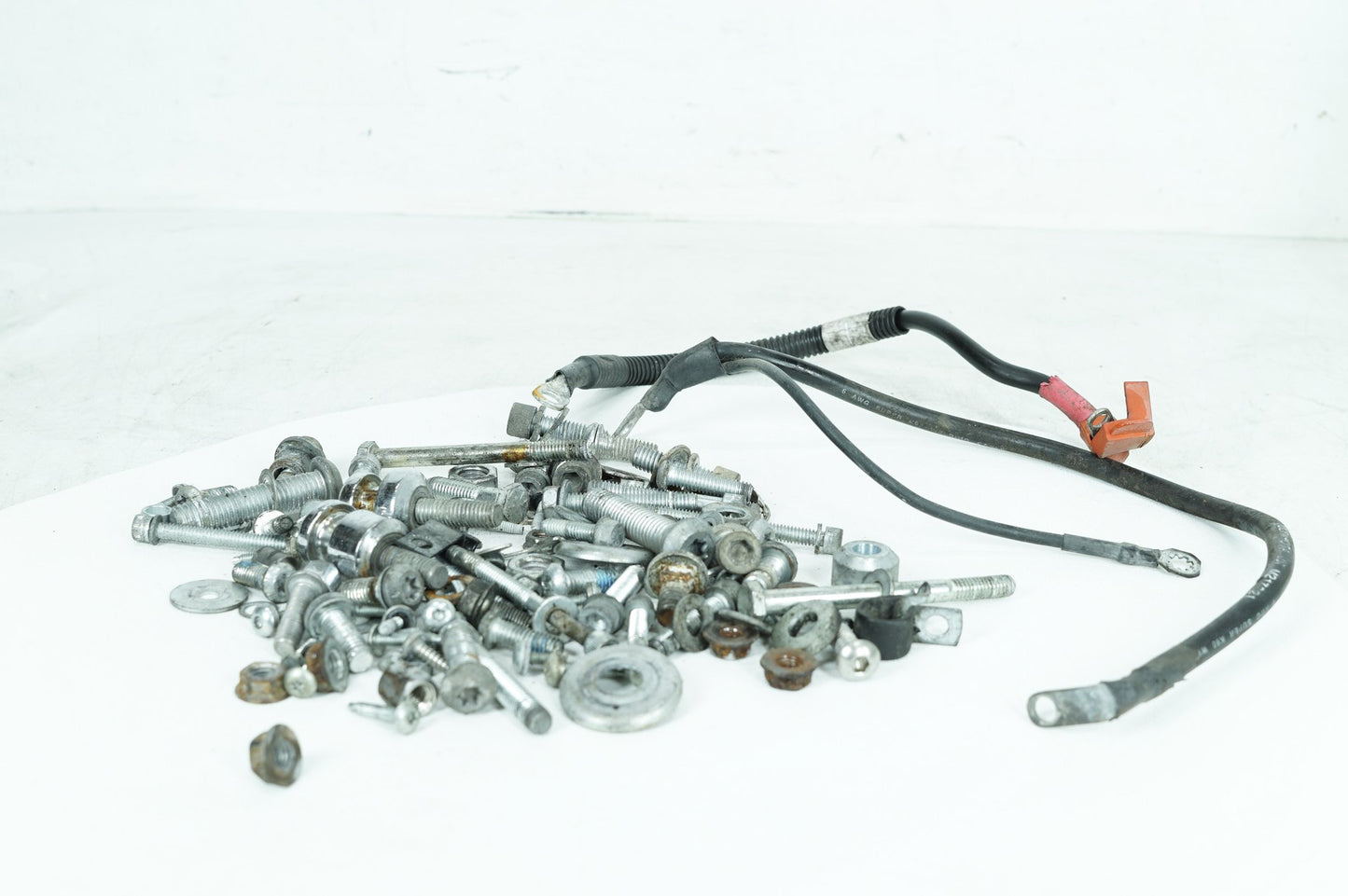 2007 - 2017 Harley-Davidson Dyna Switchback Hardware Bolts Nuts & Brackets 70284-06A