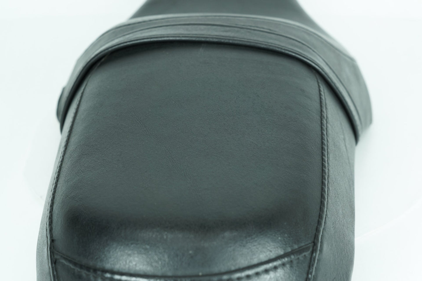 2004 - 2013 Harley-Davidson Sportster Base 883 Passenger Rider Driver Seat Saddle  	51530-04