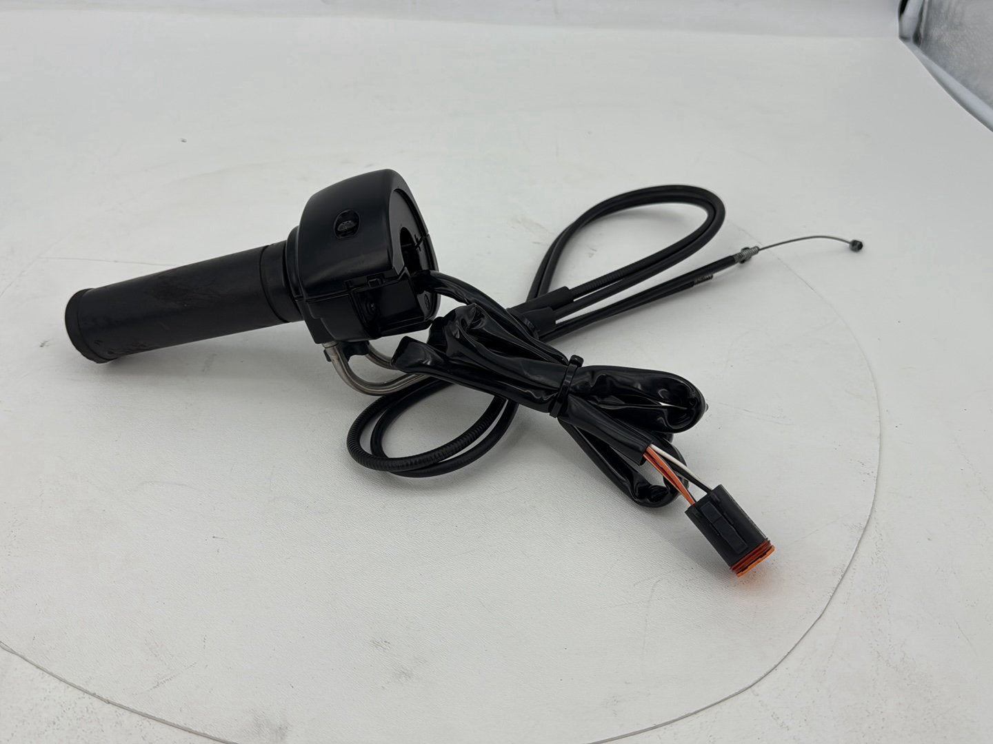 1999 - 2006 Harley-Davidson Dyna Low Rider Right Engine Start Kill Switches Controls 71684-06A