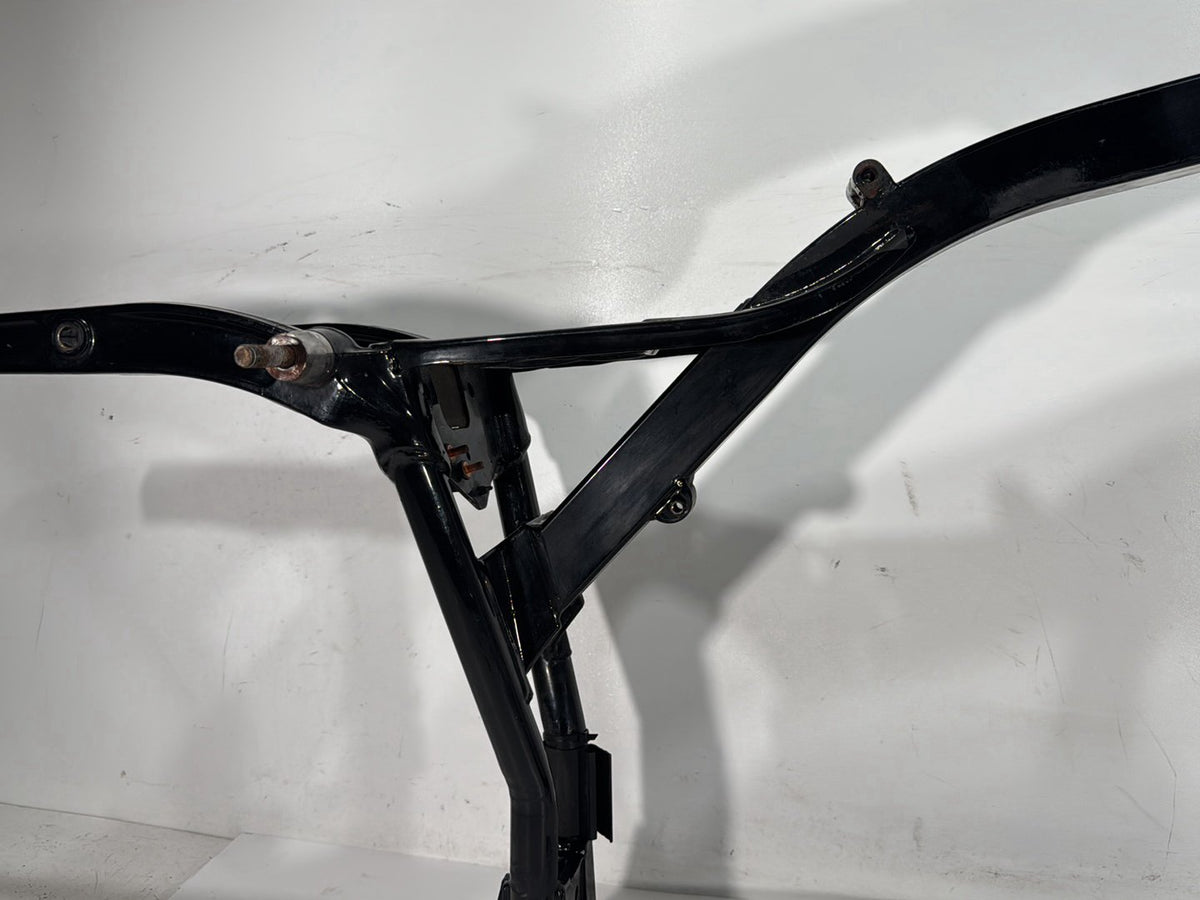 2006 Harley Dyna FXDWGI Wide Glide OEM Body Main Frame Chassis 34 degree CLN CLR