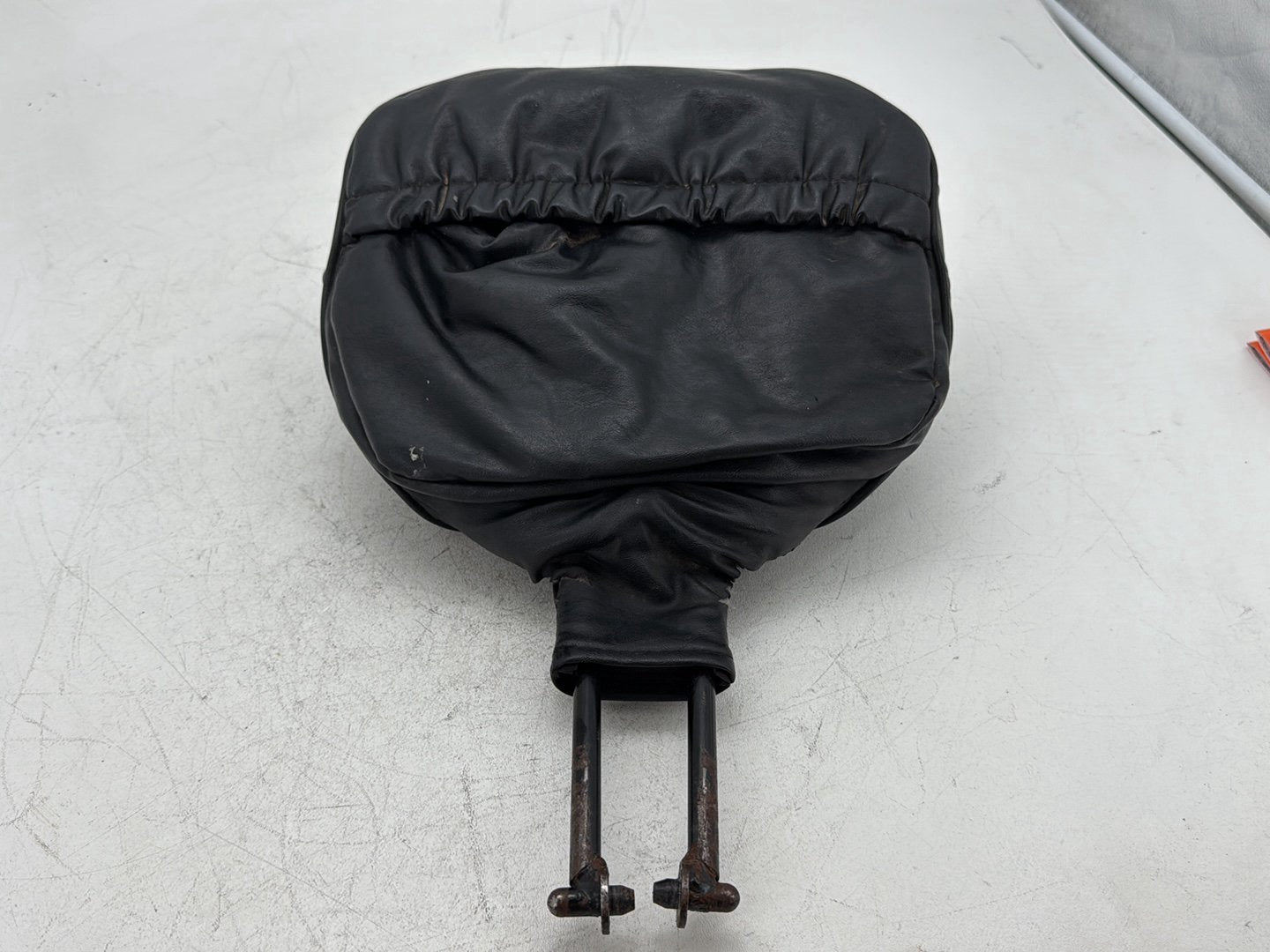 2000 Harley Electra Glide Touring Ultra OEM Rider Driver Backrest Adjustable Cushion Pad