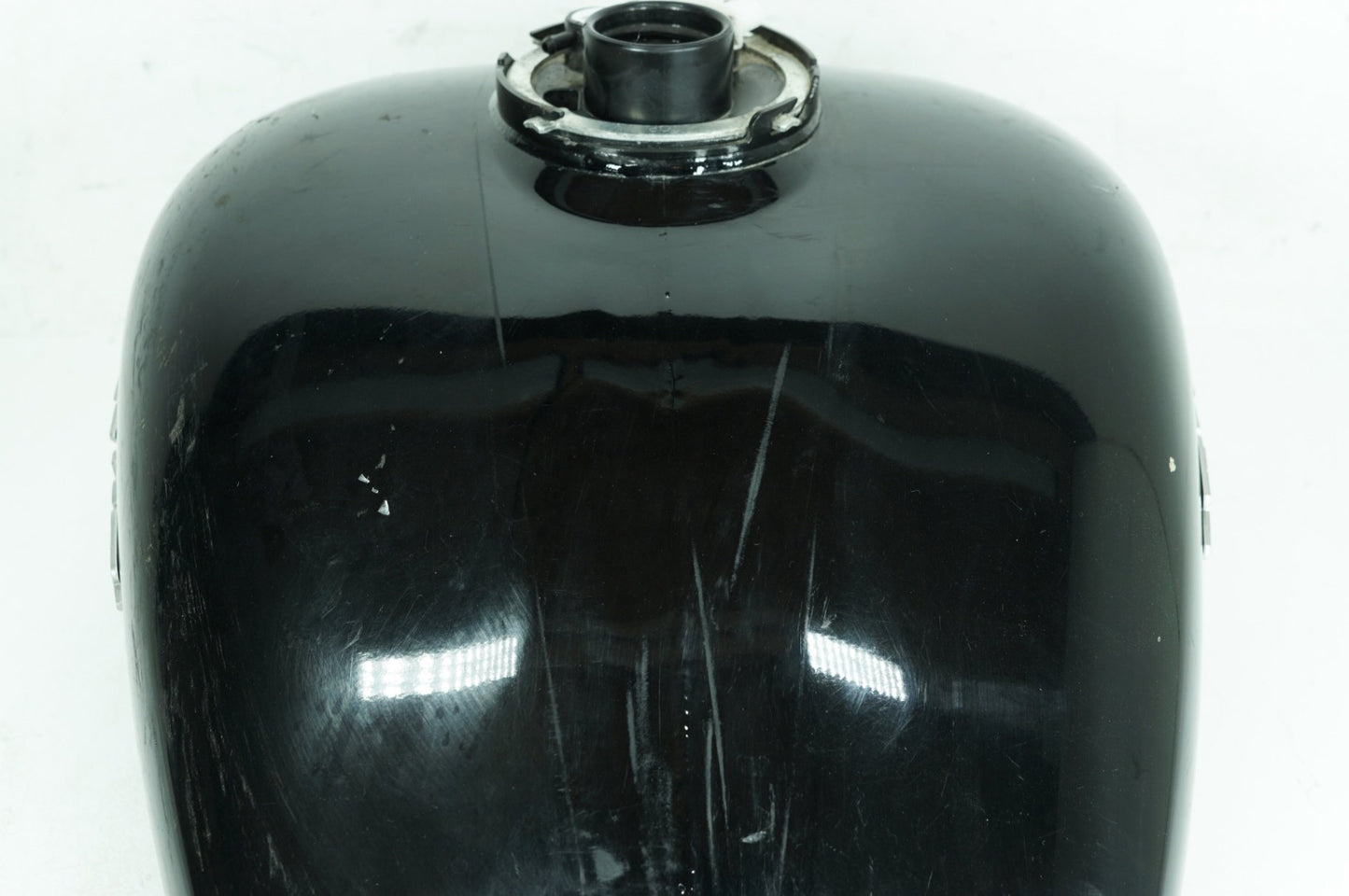 2017 - 2025 Harley-Davidson Touring Street Glide Fuel Gas Tank Gasoline Reservoir 61356-08