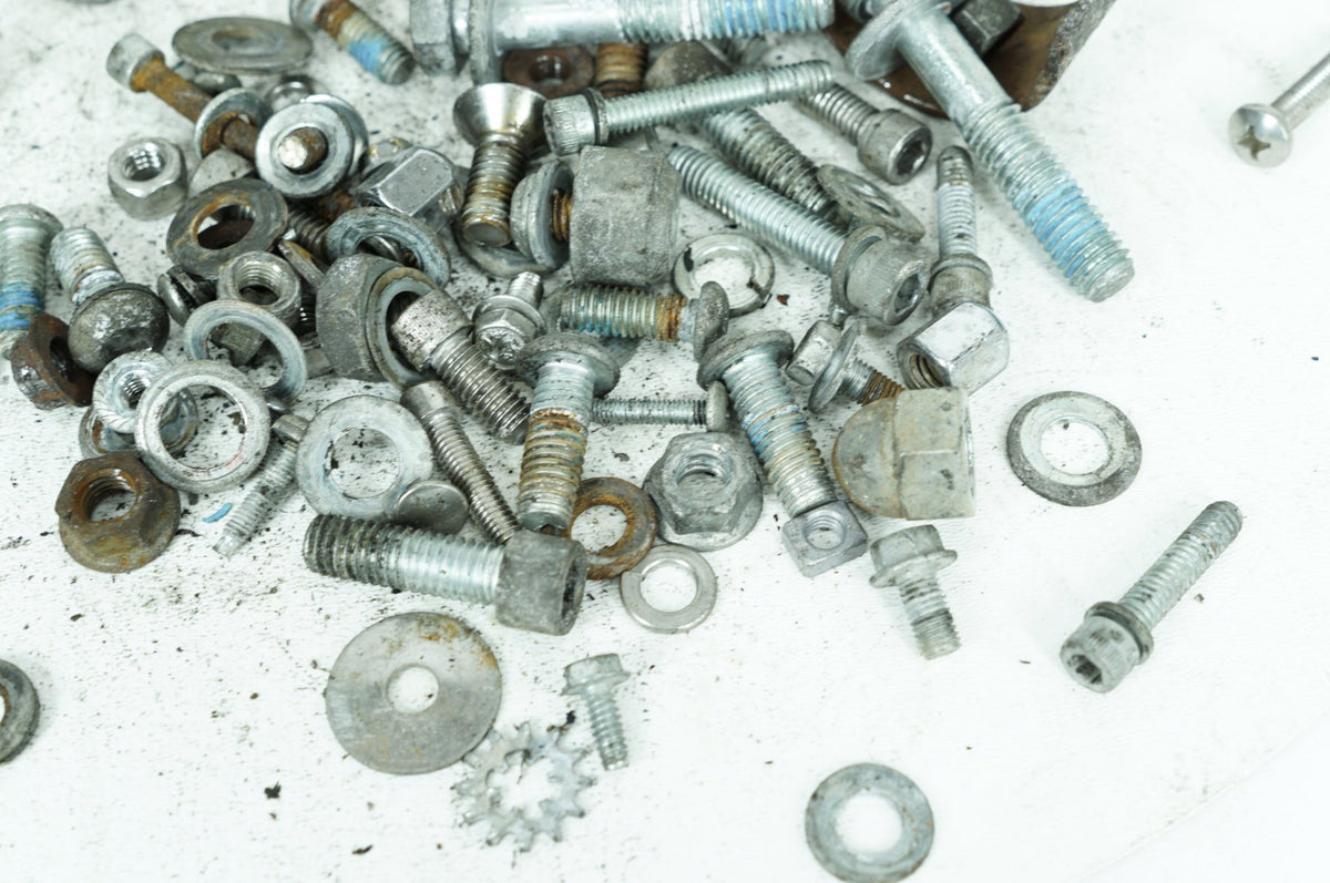 2009 Harley-Davidson Dyna FXDC - Hardware Bolts Nuts & Brackets