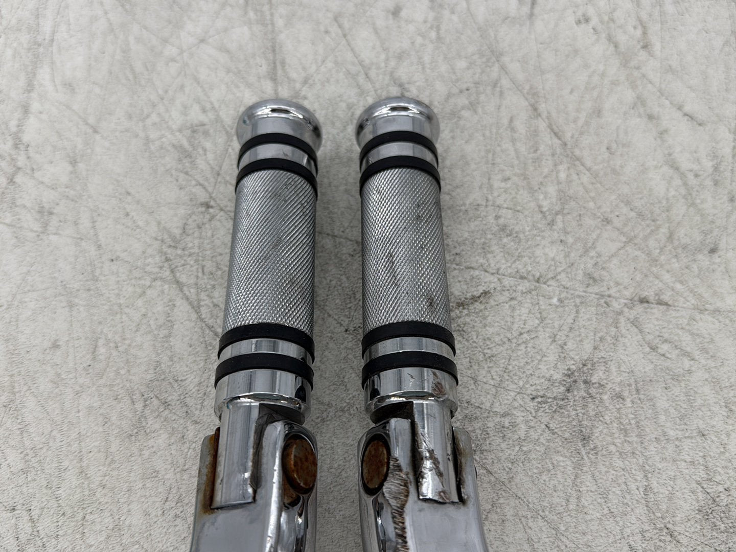 2016 Harley Road King Touring FLHR OEM Passenger Left & Right Foot Pegs