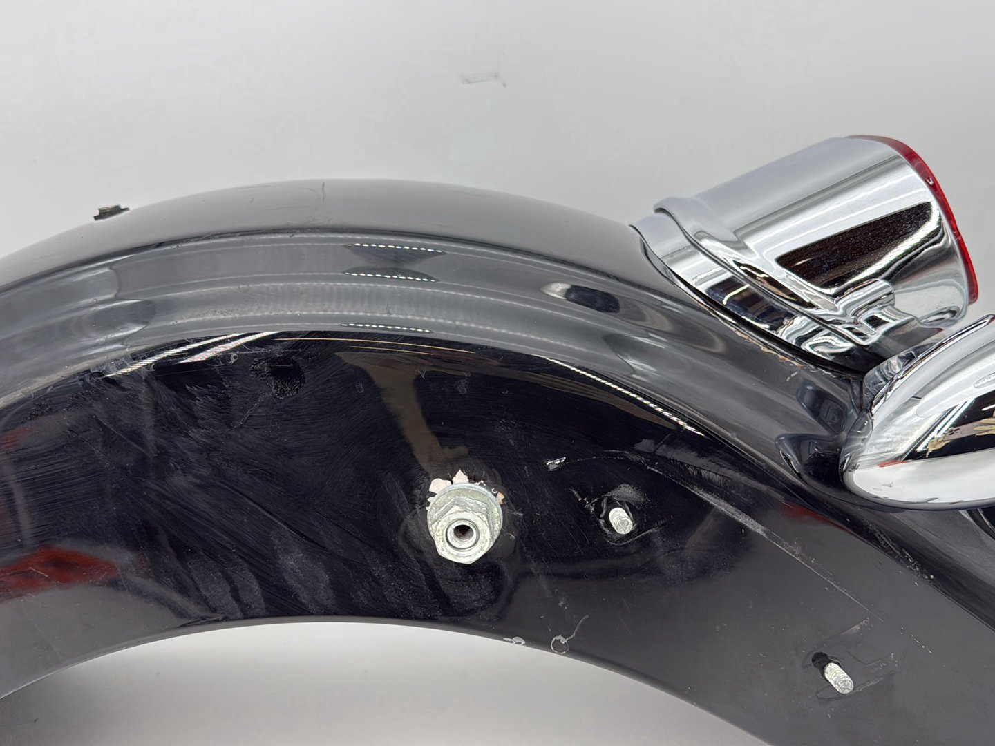 2007 - 2011 Harley-Davidson Touring Street Glide Rear Wheel Fender & Turn Signals Bar 59731-09