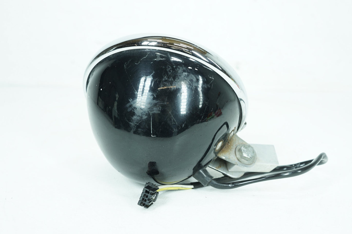 2000 - 2006 Harley-Davidson Dyna Street Bob Headlight Headlamp Head Lamp Light LED 69356-06
