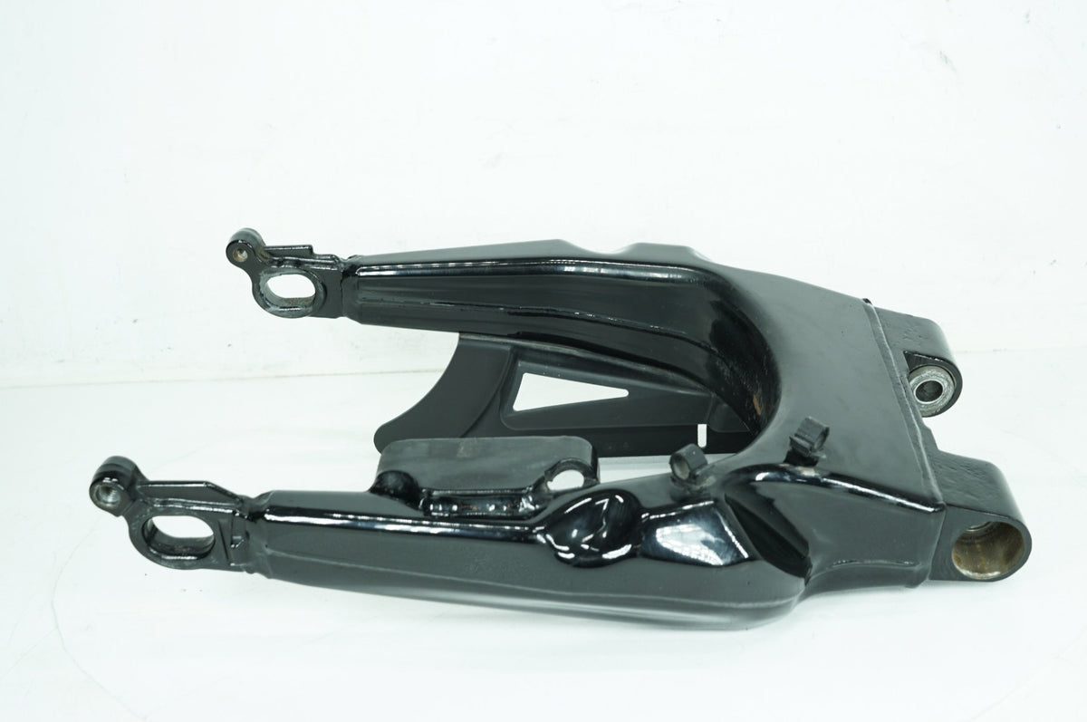 2011 Harley Touring FLHTCU Electra Glide Ultra OEM Rear Fork Swingarm Swing Arm