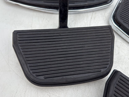 2007 Harley Touring FLHTCU Electra Glide Ultra OEM Left Right Driver & Pass Floorboard Foot Rest