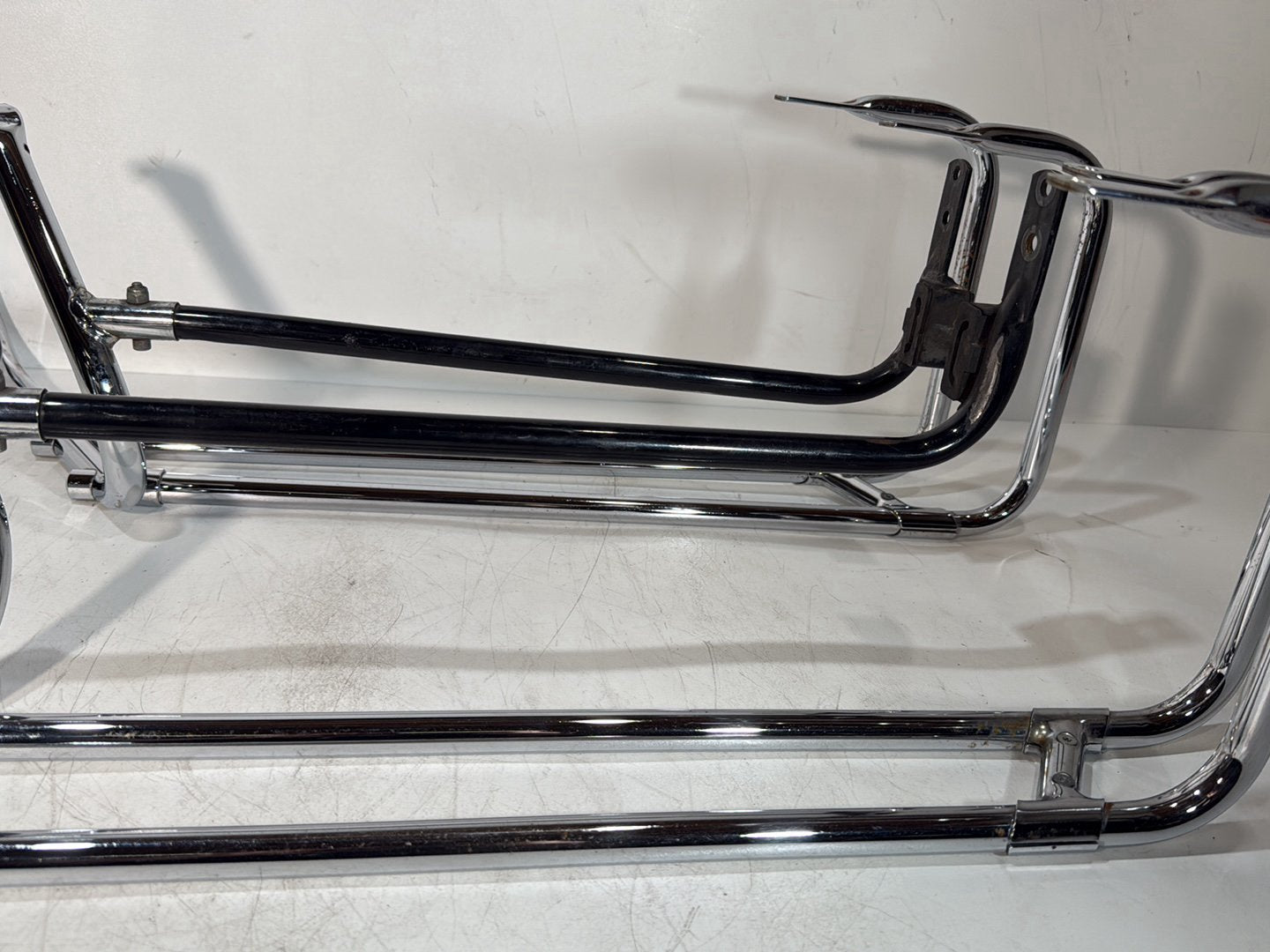 1984 - 1998 Harley-Davidson Touring Electra Glide Classic Rear Left Right Saddlebag Guard Rails Bar  	49193-93