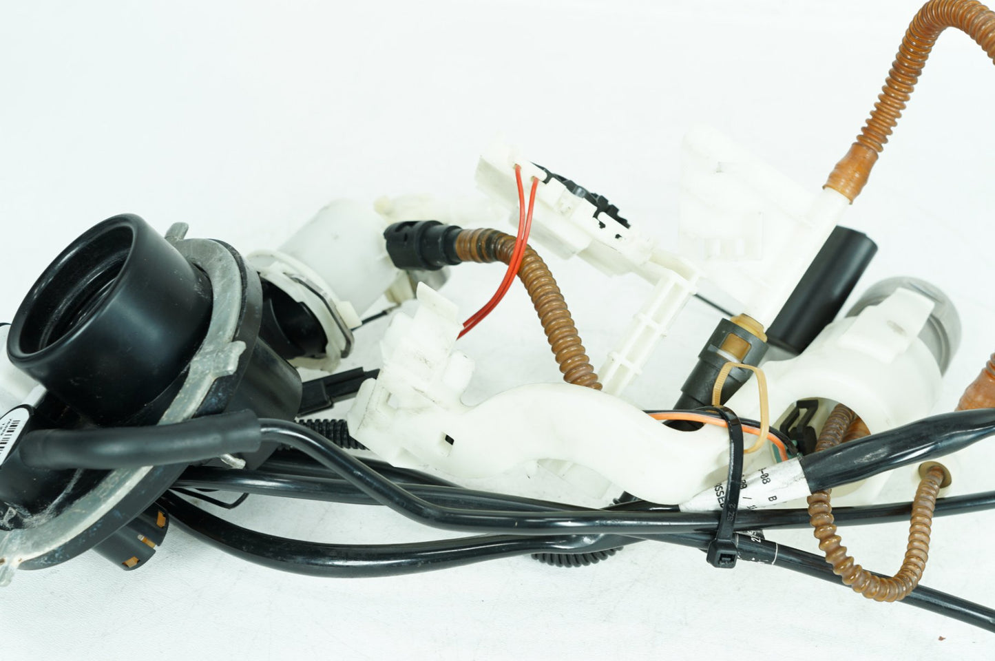 2007 - 2012 Harley-Davidson Touring Electra Glide Ultra Gas Gasoline Fuel Petrol Pump Sending  	62908-08