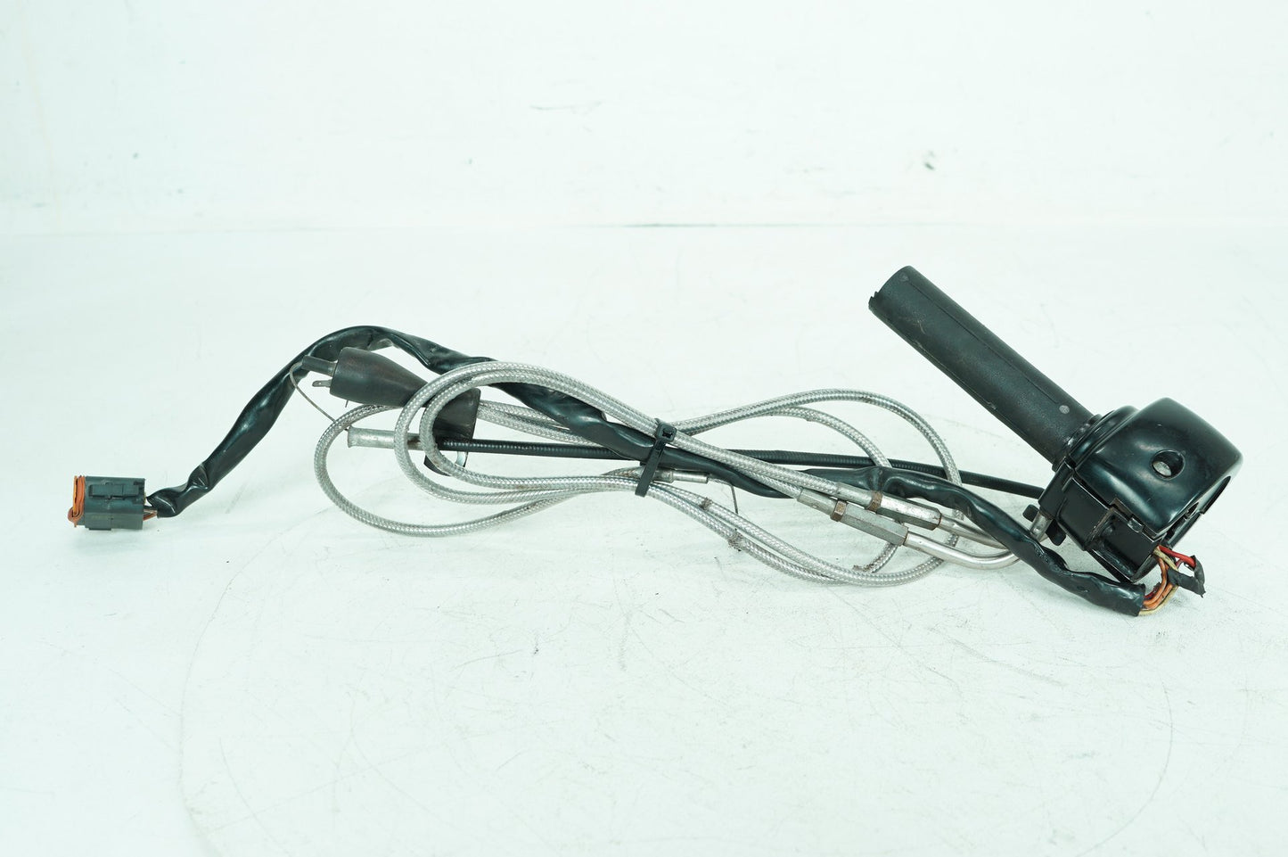 1999 - 2006 Harley-Davidson Touring Road King Police Right Engine Start Kill Switches Controls 71564-96