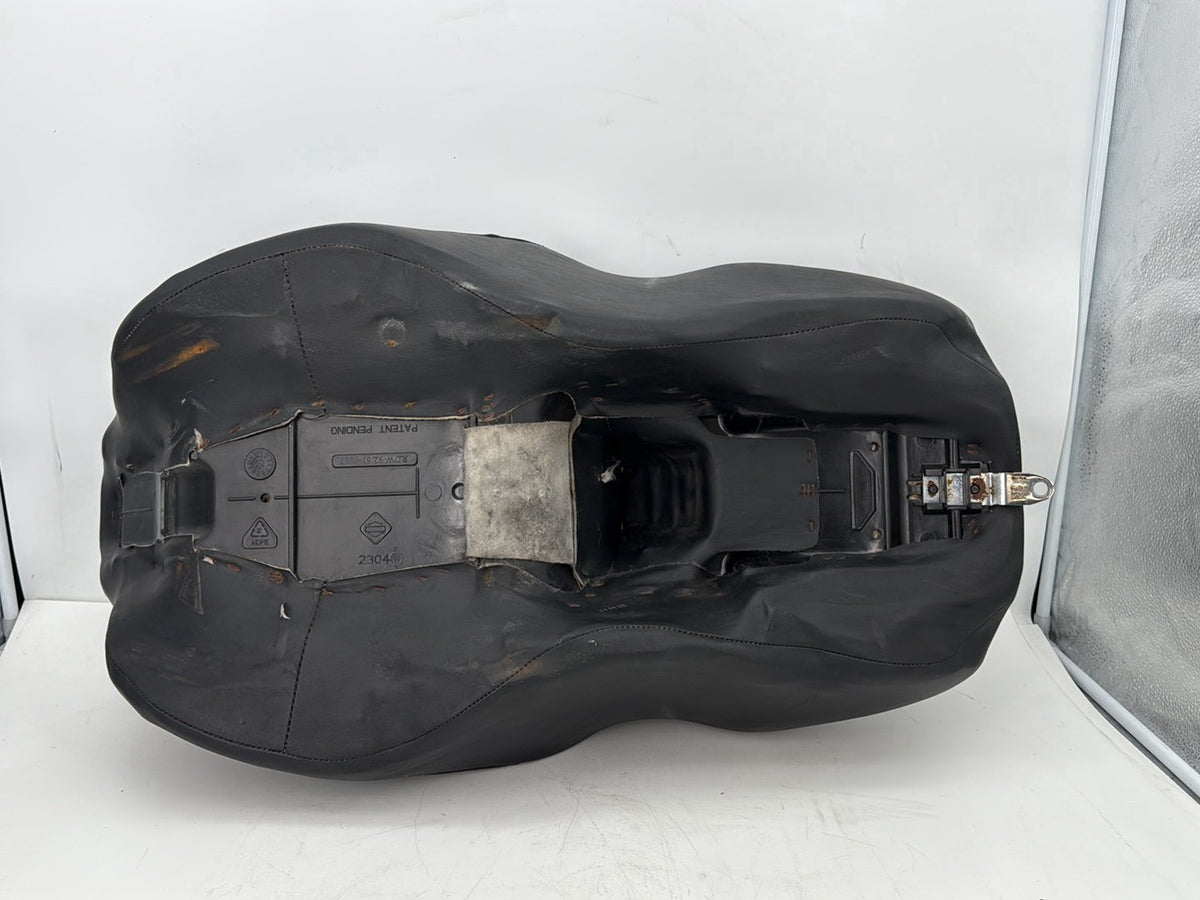 2008 Harley Touring Electra Glide Ultra OEM Passenger Rider Driver Seat Saddle