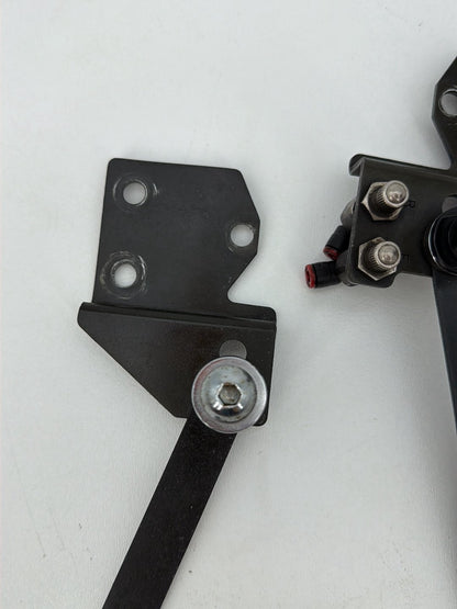 1999 - 2006 Harley-Davidson Touring Road King Left & Right Saddlebag Mount Brackets 53803-06