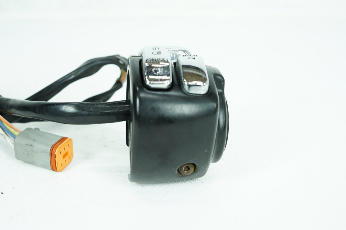 1999 - 2006 Harley-Davidson Dyna Low Rider Left Turn Signal Headlight Switches Controls 71685-06A