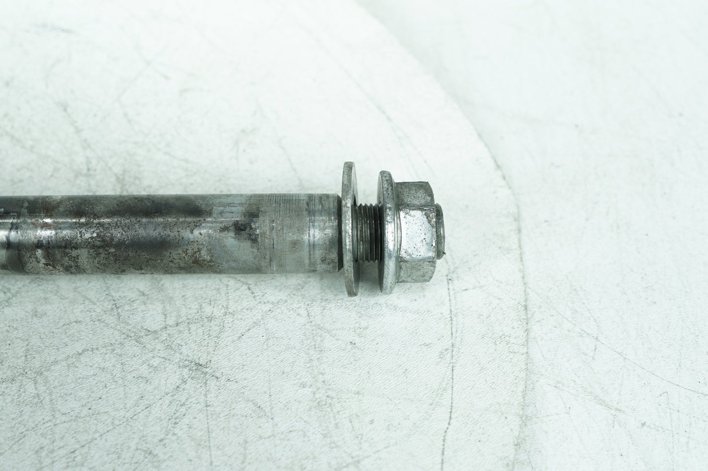 1999 - 2006 Harley-Davidson Dyna Super Glide Rear Wheel Axle Bolt Shaft  	41114-06