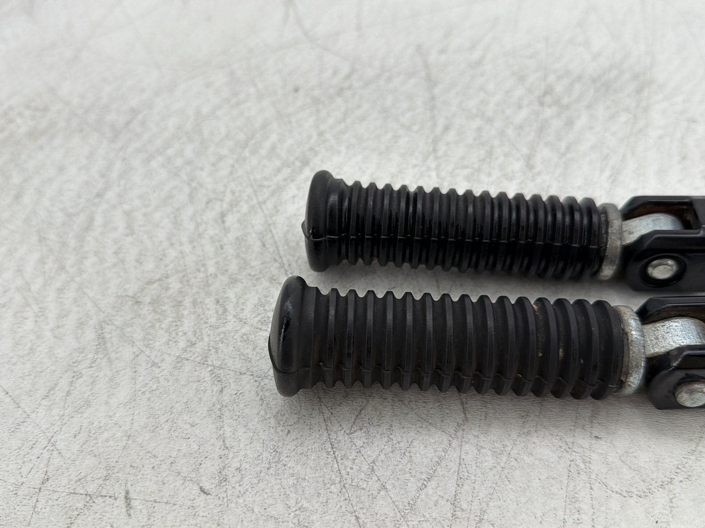 2011 Harley Heritage Softail Classic FLSTC OEM Left & Right Step Foot Rest Pegs