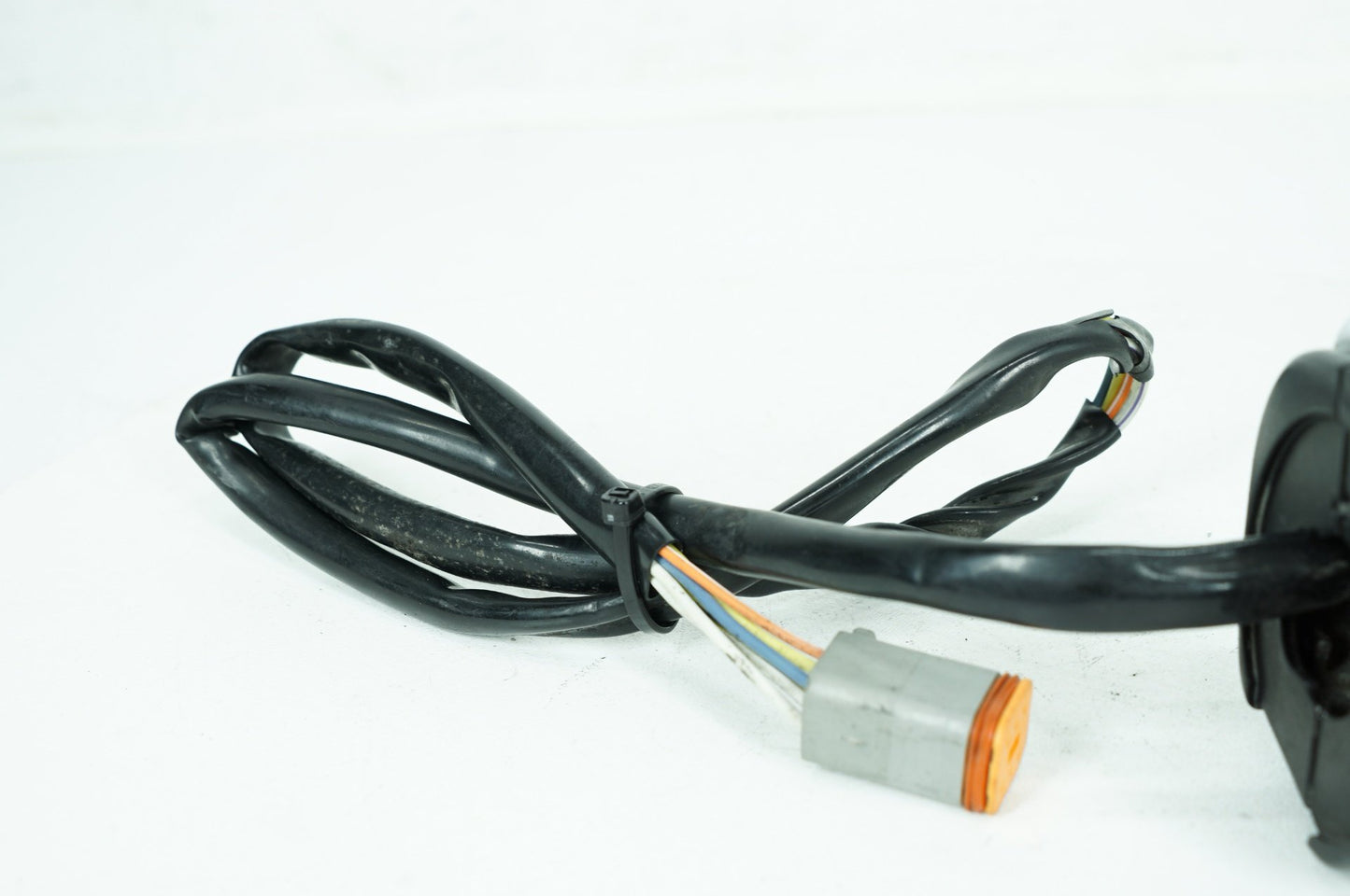 1999 - 2006 Harley-Davidson Dyna Low Rider Left Turn Signal Headlight Switches Controls 71685-06A