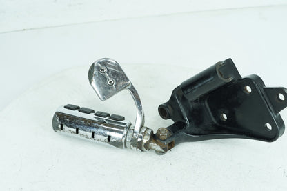 2000 - 2006 Harley-Davidson Softail Deuce Right Driver Foot Controls Peg Rest 42507-00B