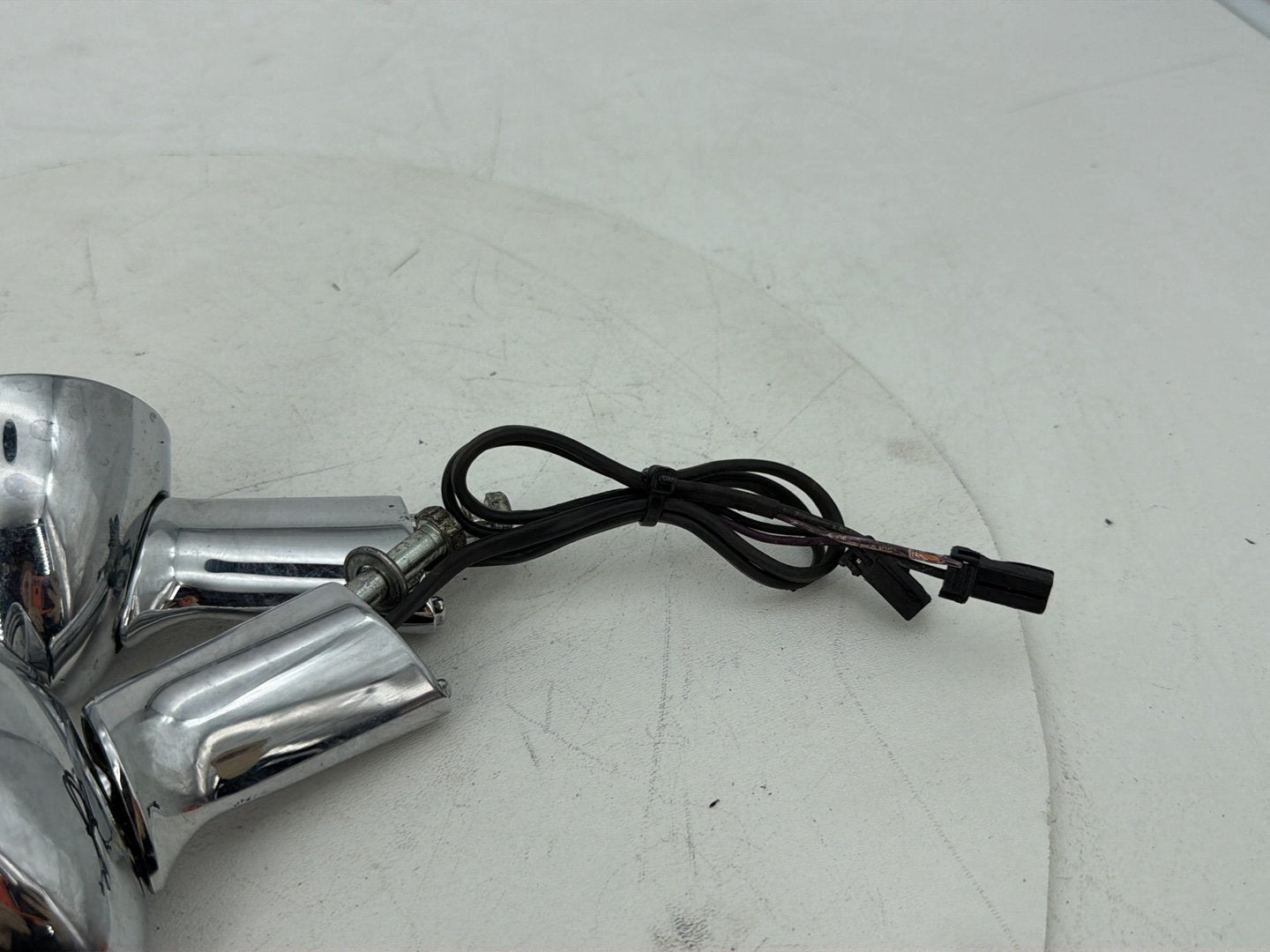 2007 - 2017 Harley-Davidson Dyna Super Glide Custom Rear Left & Right Turn Signals 68977-00
