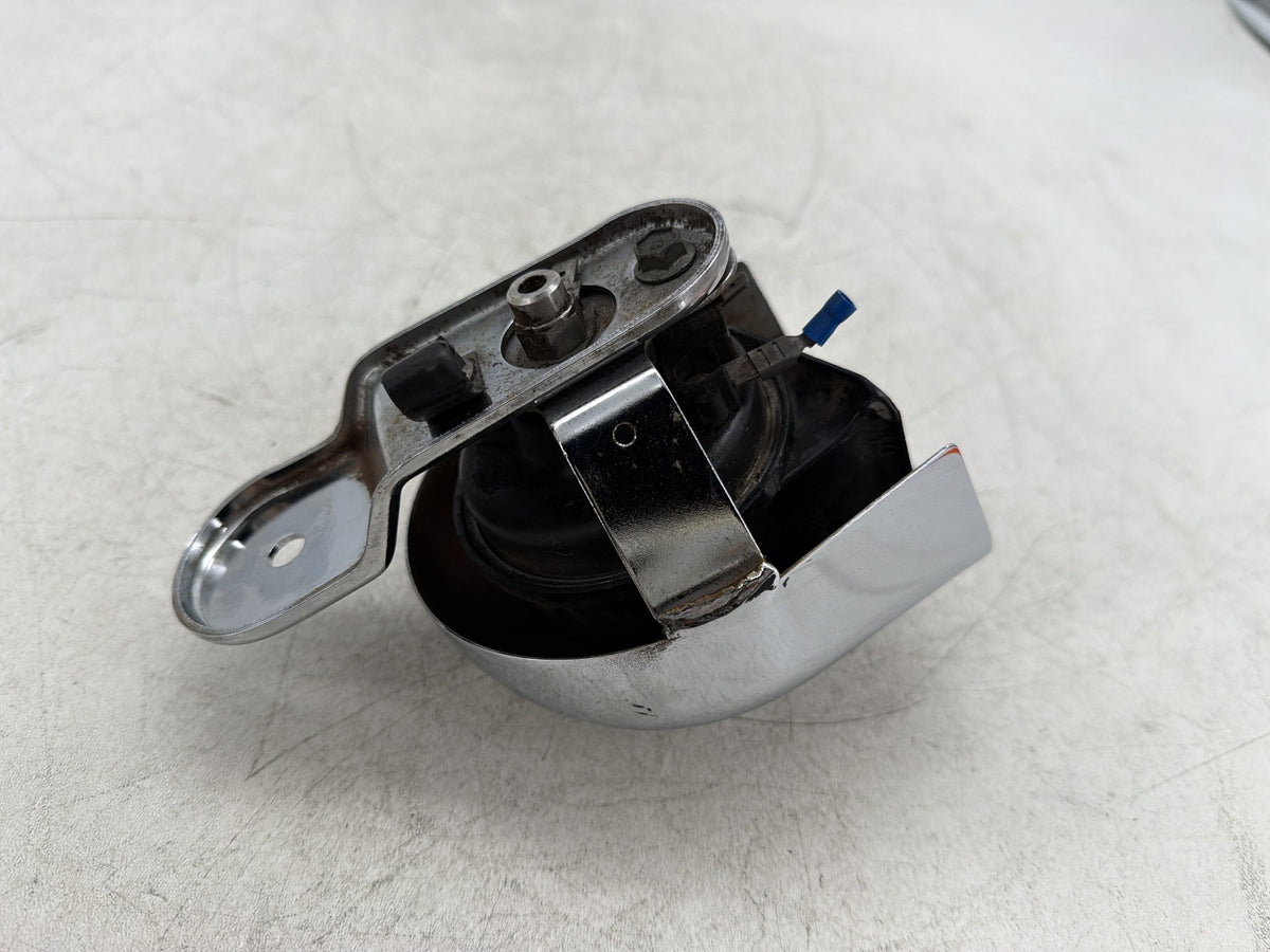 1991 Harley Electra Glide Touring Classic OEM Horn Signal Klaxon Chrome Cover