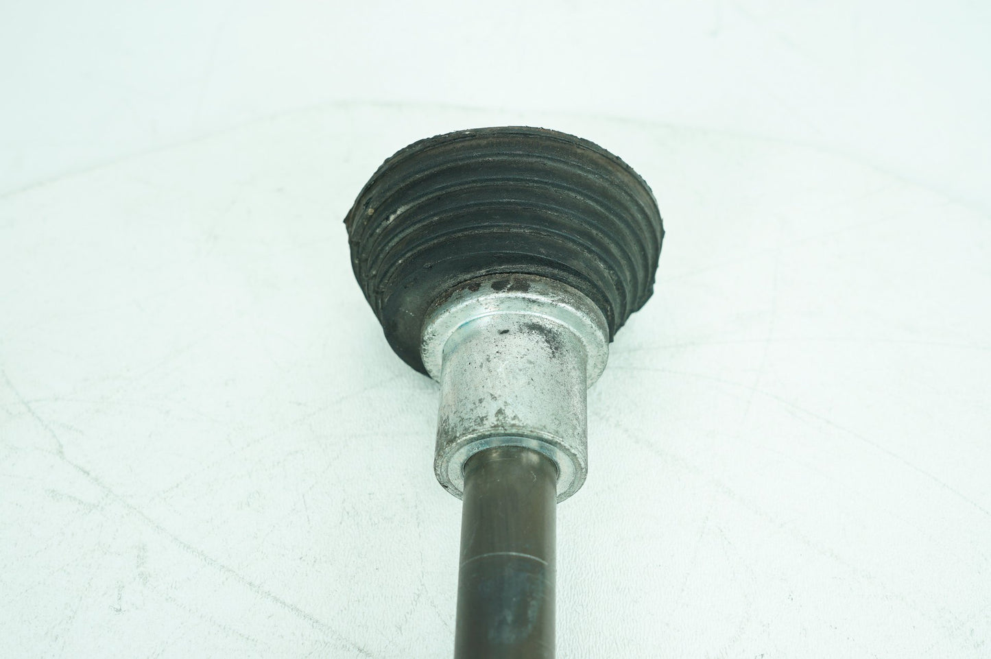 2007 - 2012 Harley-Davidson Touring Electra Glide Ultra Engine Mount Pivot Bolt Shaft 42859-06B