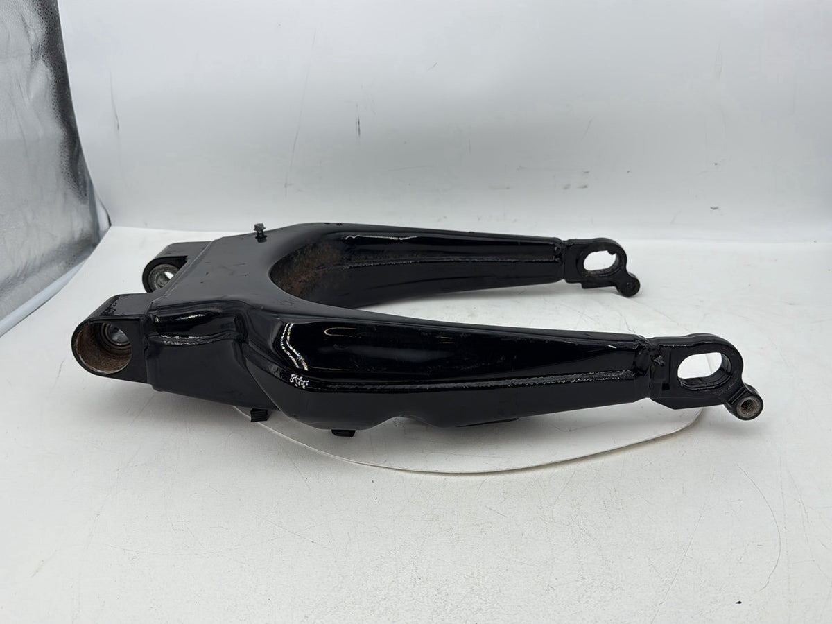 2017 Harley Touring FLHXS Street Glide OEM Rear Fork Swingarm Swing Arm