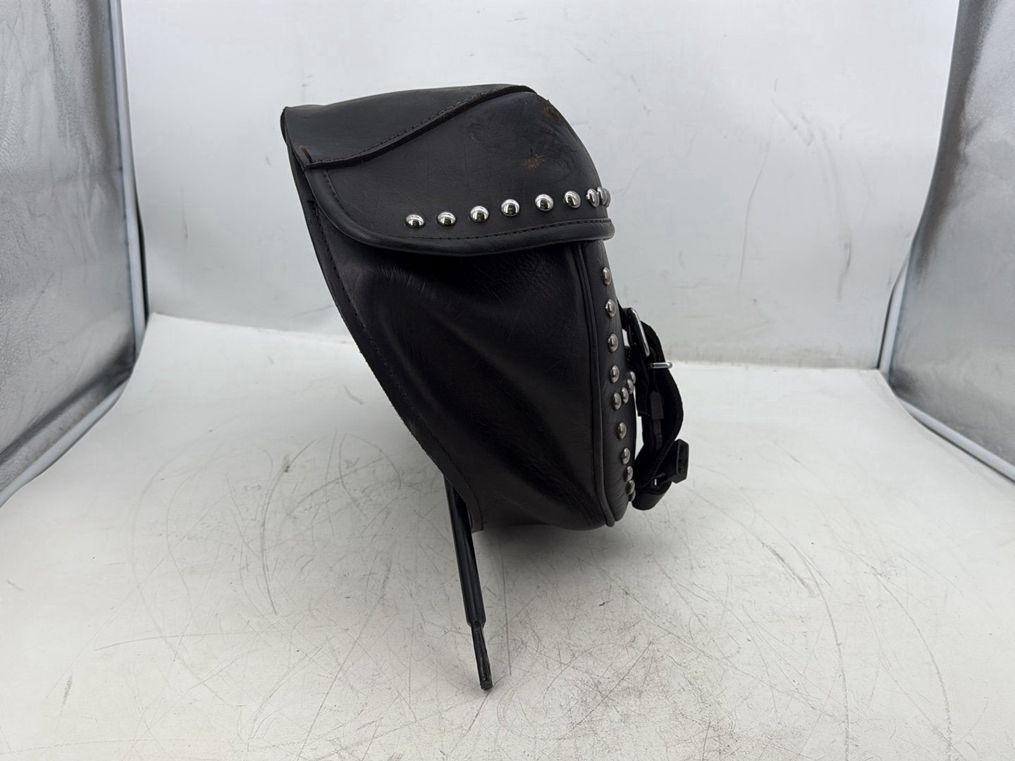 2006 Harley Softail FLSTCI Heritage Classic OEM Rear Left 1 Saddlebag Luggage Leather