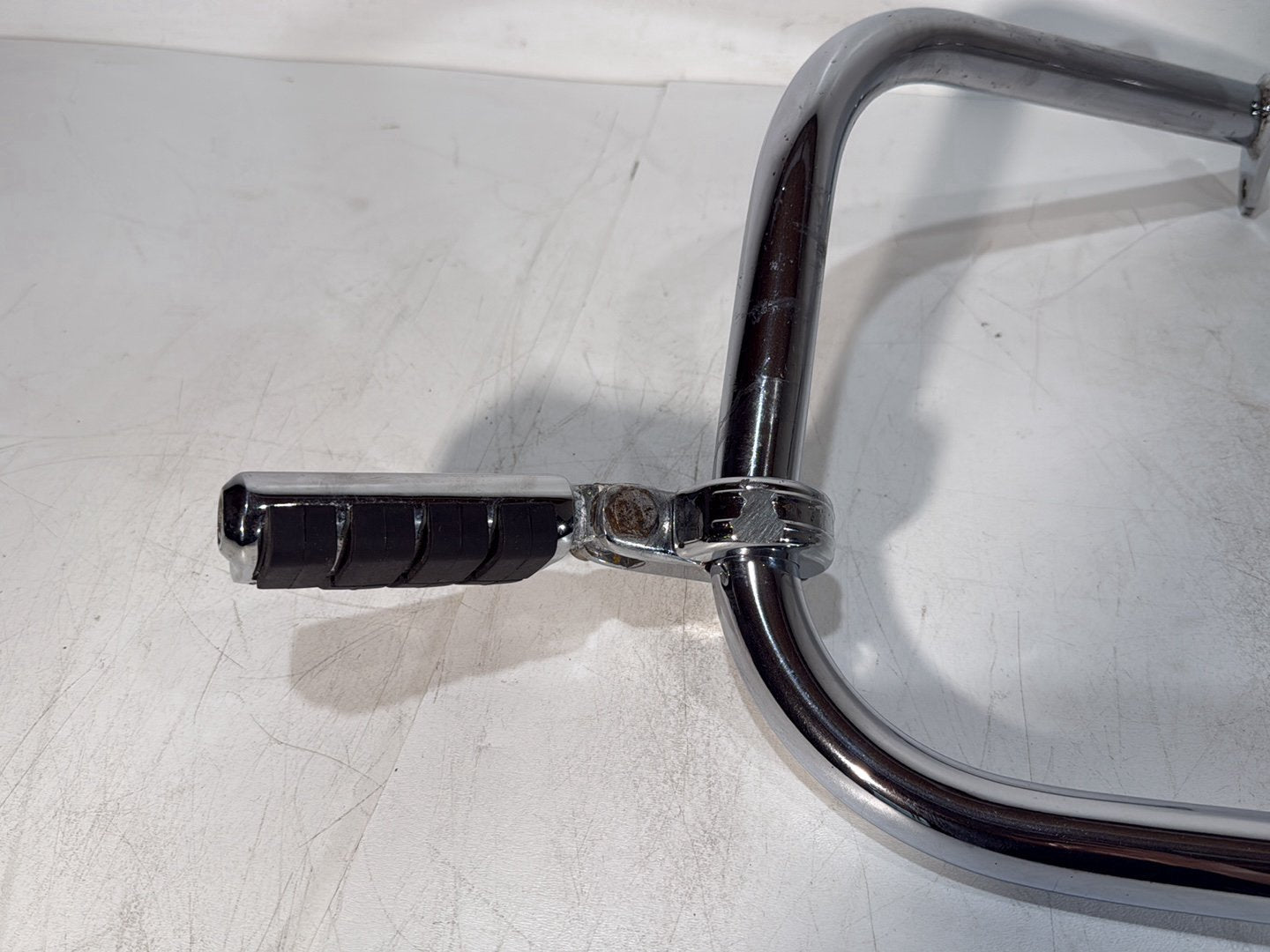 2007 - 2012 Harley-Davidson Touring Street Glide Front Engine Crash Highway Bar Guard w/ Foot Pegs