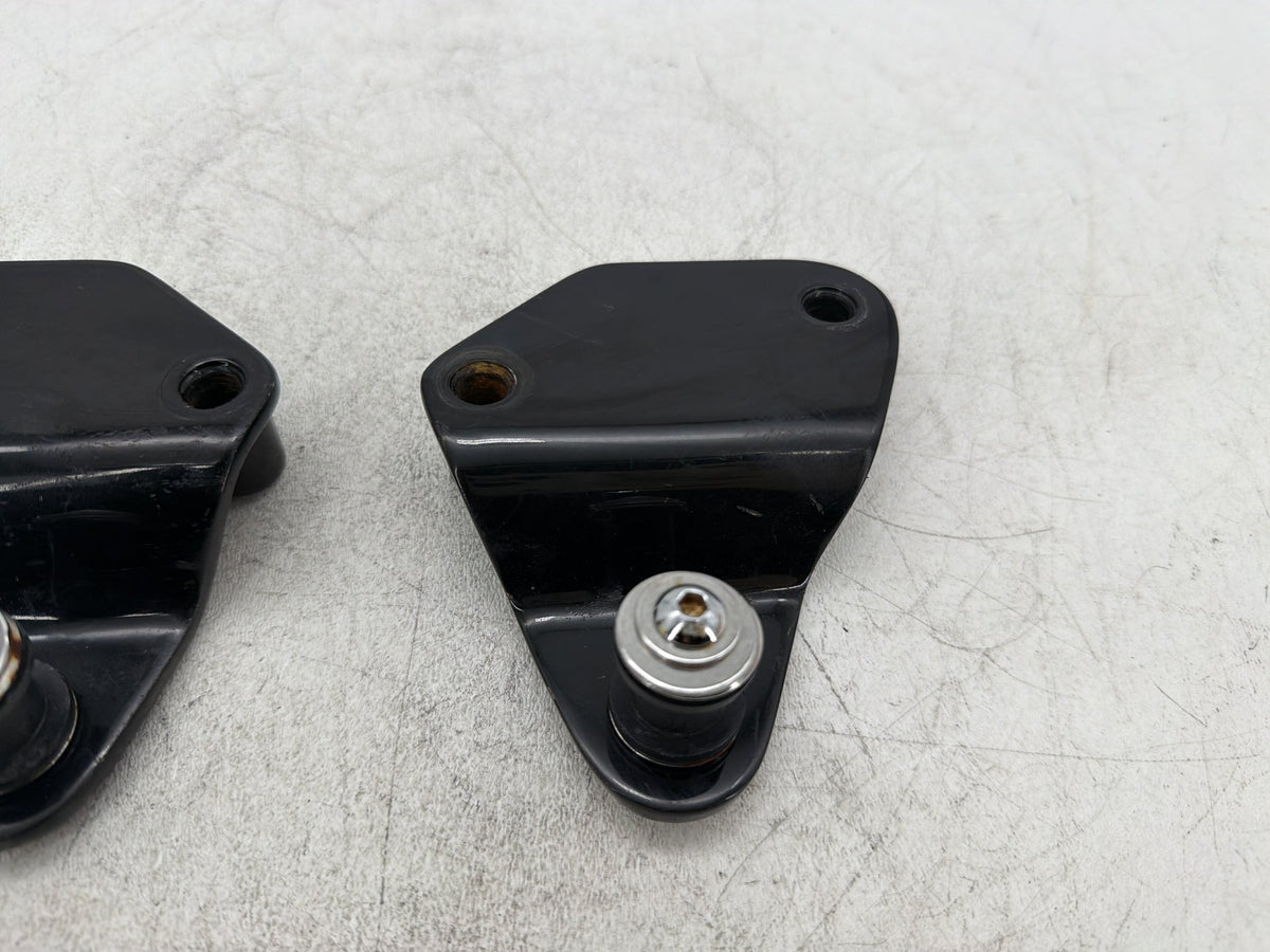 11 Harley Electra Glide Touring Left Right Mounting Bracket Holder Support Base