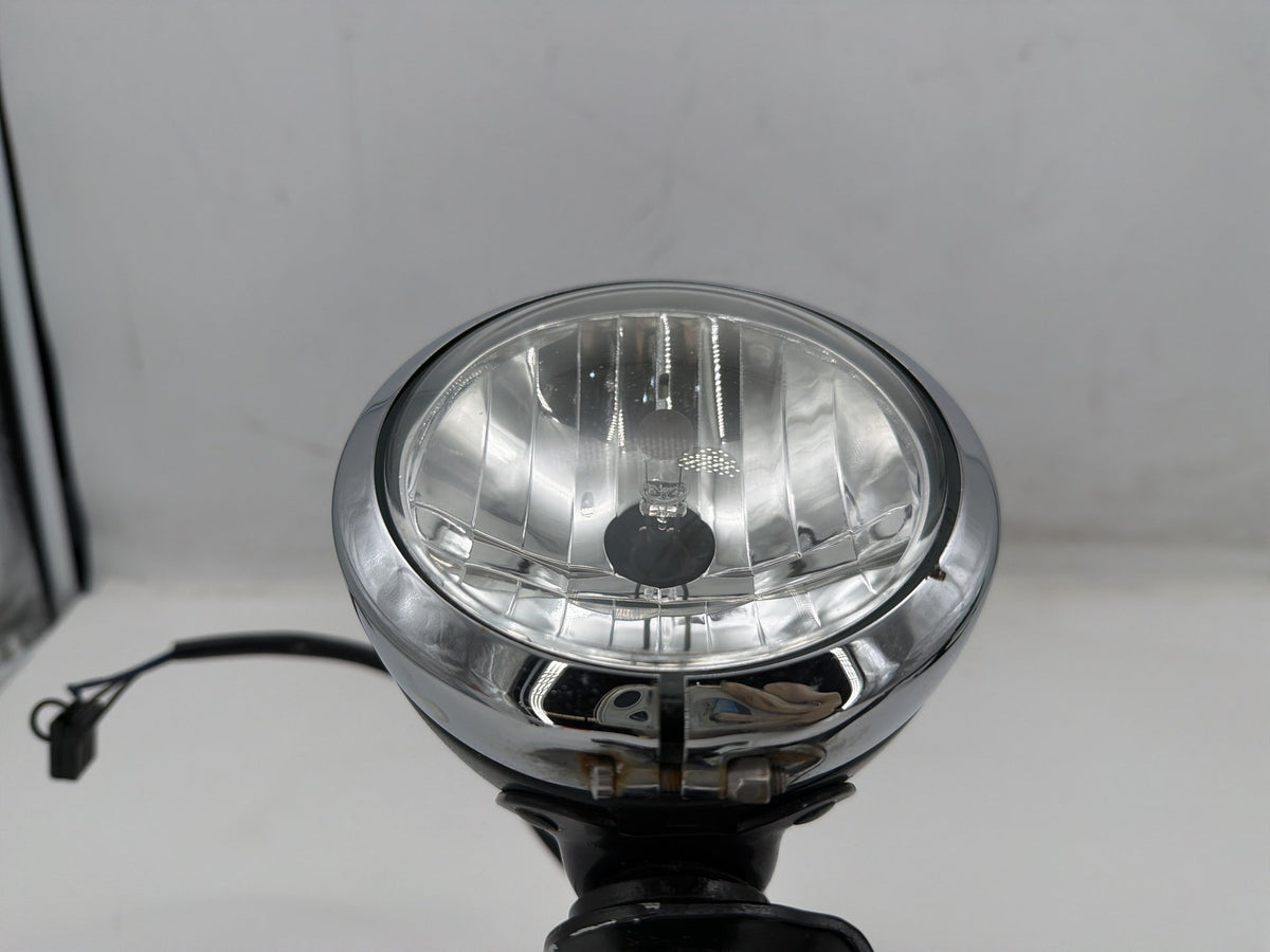 2006 Harley Electra Glide Touring Classic OEM Front Turn Signal Indicators Aux Light Bar