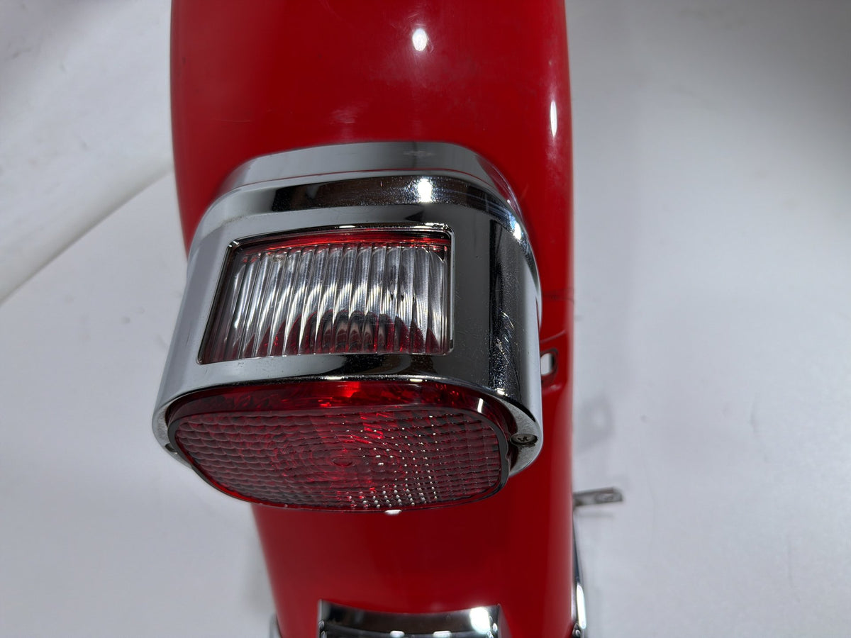 04 Harley Electra Glide Touring Ultra OEM Rear Wheel Fender Taillight Brake Lamp