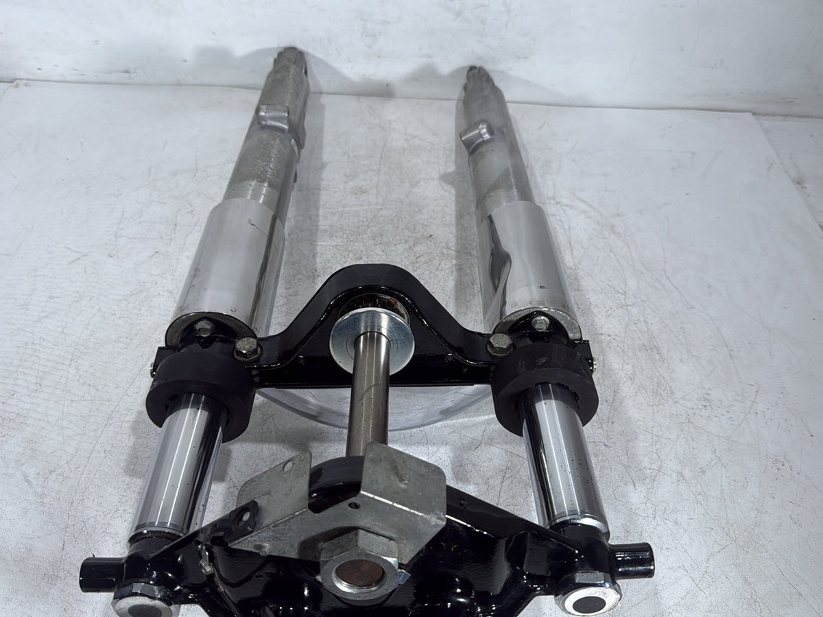 2007 Harley Electra Glide Touring OEM Front Triple Tree LH RH Fork Legs Sliders