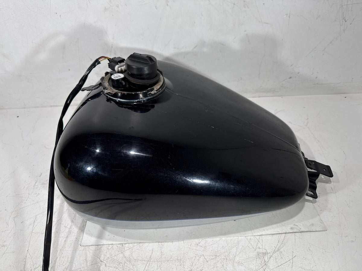 2012 Harley Electra Glide Touring OEM Fuel Gas Tank Gasoline Reservoir & Pump