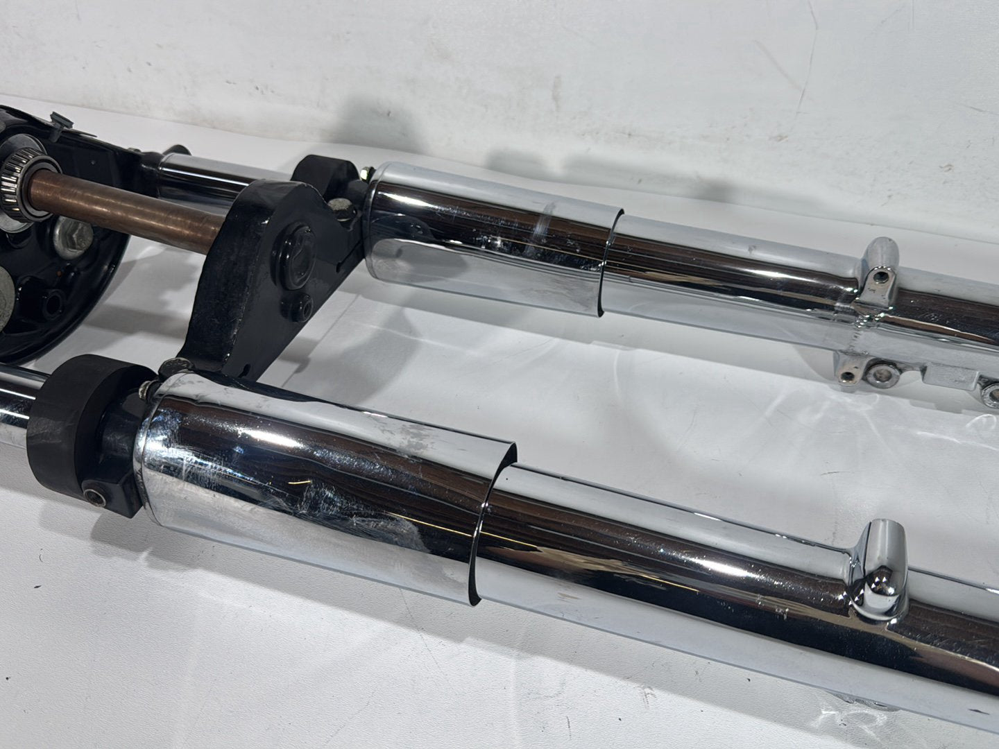 2003 Harley Electra Glide Touring Ultra FLHTCUI OEM Front Triple Tree Set & LH RH Fork Legs Sliders