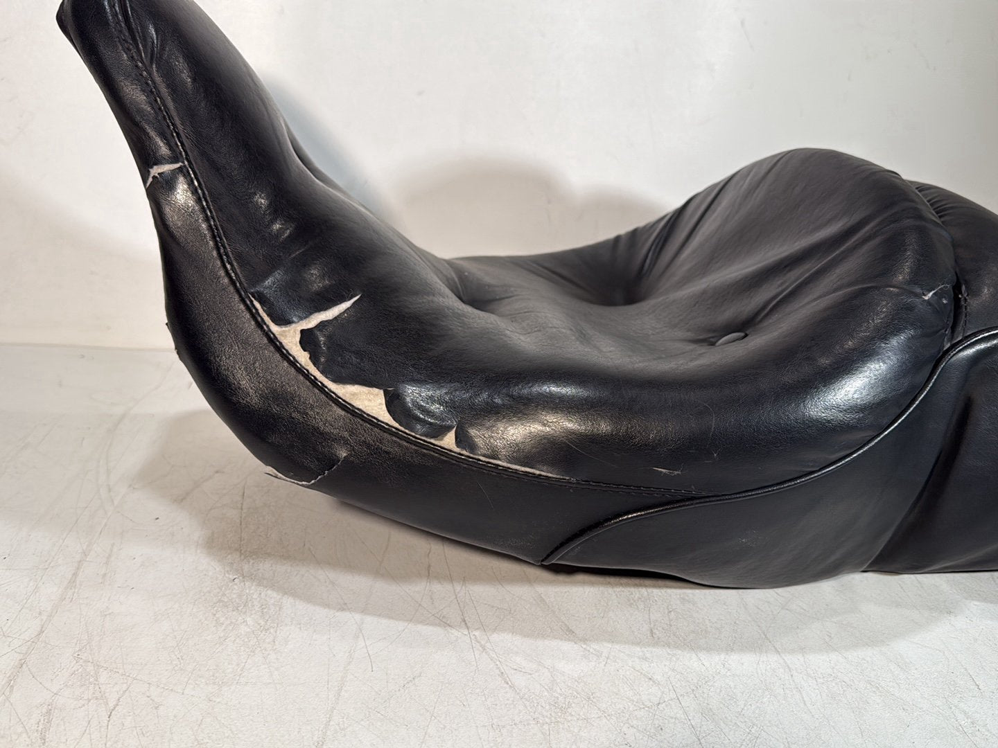 1984 - 1998 Harley-Davidson Touring Electra Glide Classic Passenger Rider Driver Seat Saddle