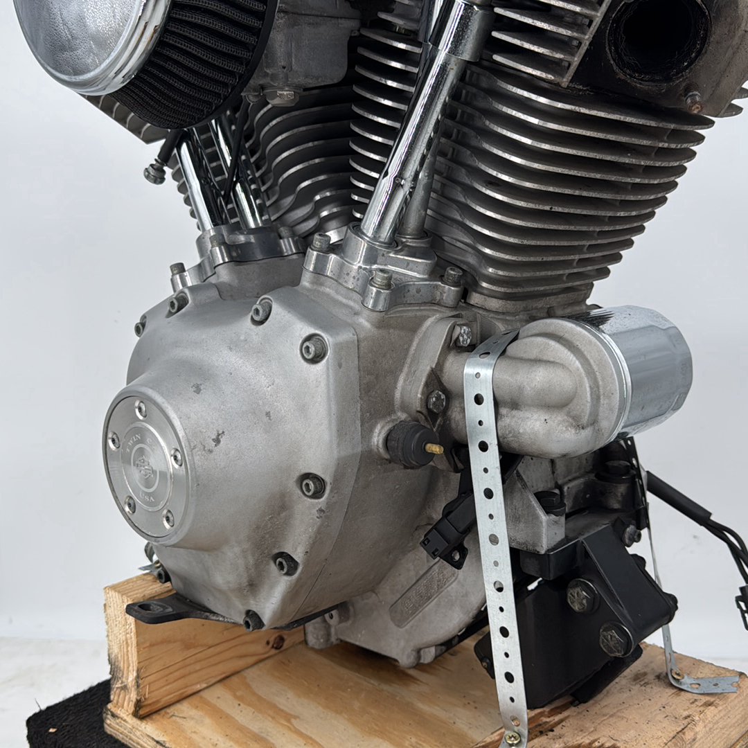 1999 - 2006 Harley-Davidson Dyna Super Glide CARB Twin Cam 88 Engine Motor 19256-05A
