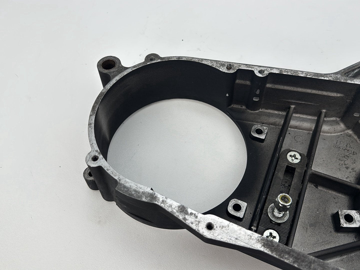 1999 - 2006 Harley-Davidson Touring Electra Glide Classic Inner Primary Clutch Cover 60677-01A