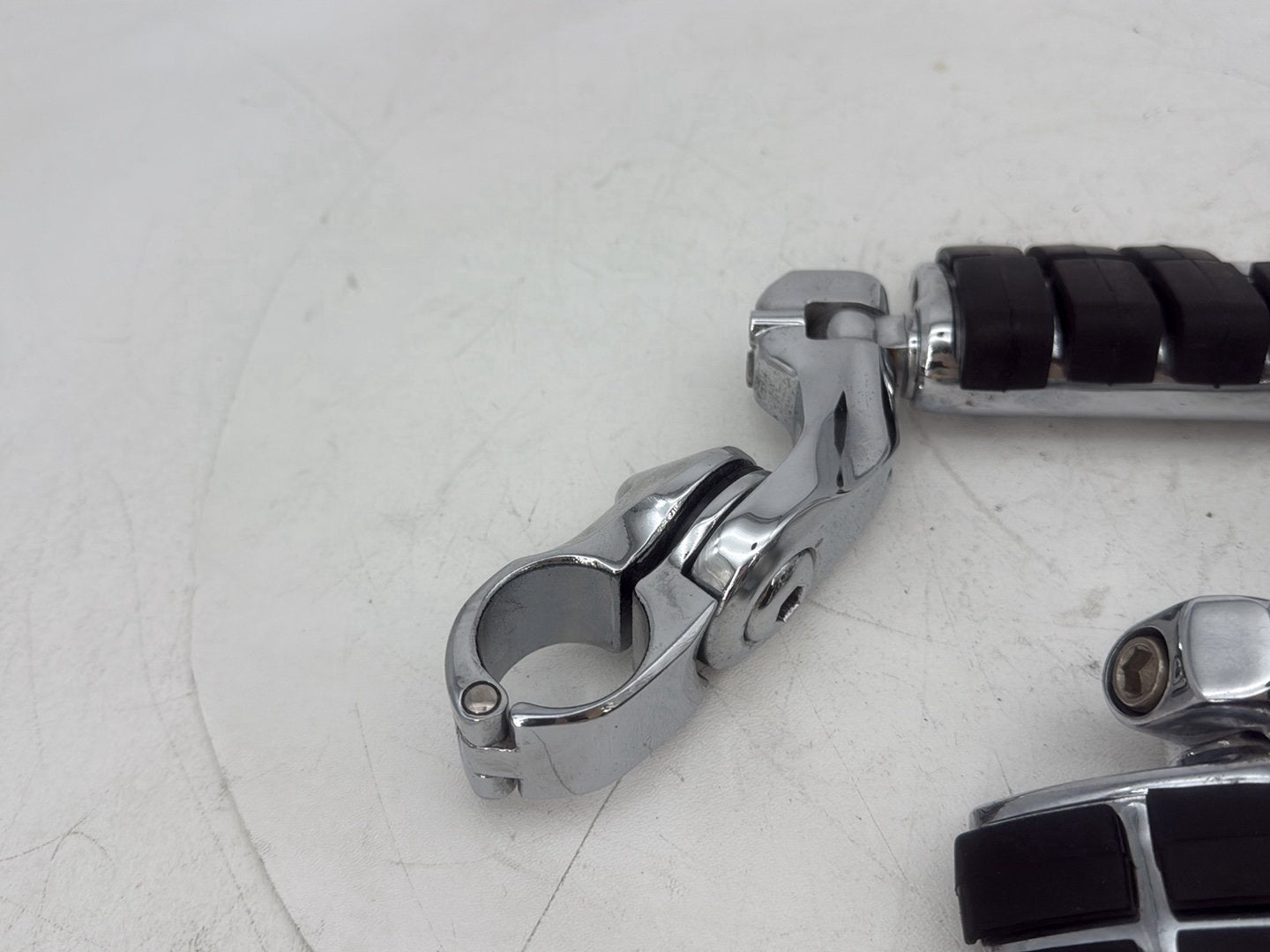 2007 - 2012 Harley-Davidson Touring Electra Glide Ultra Front Right Left Highway Foot Pegs KUR-4050