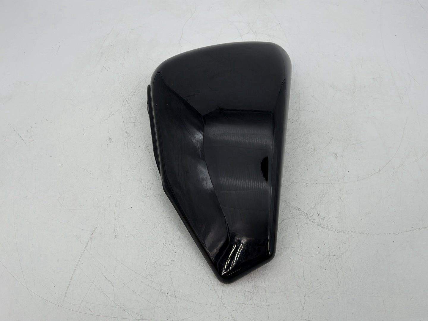 2006 Harley Sportster XL883C 883 Custom OEM Left Fairing Side Oil Tank Cover