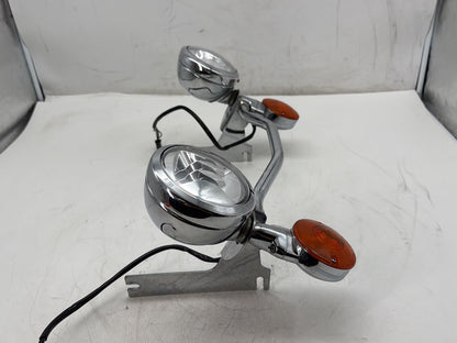 2006 Harley Touring FLHTCI Electra Glide Classic OEM Front Turn Signal Indicators Aux Light Bar