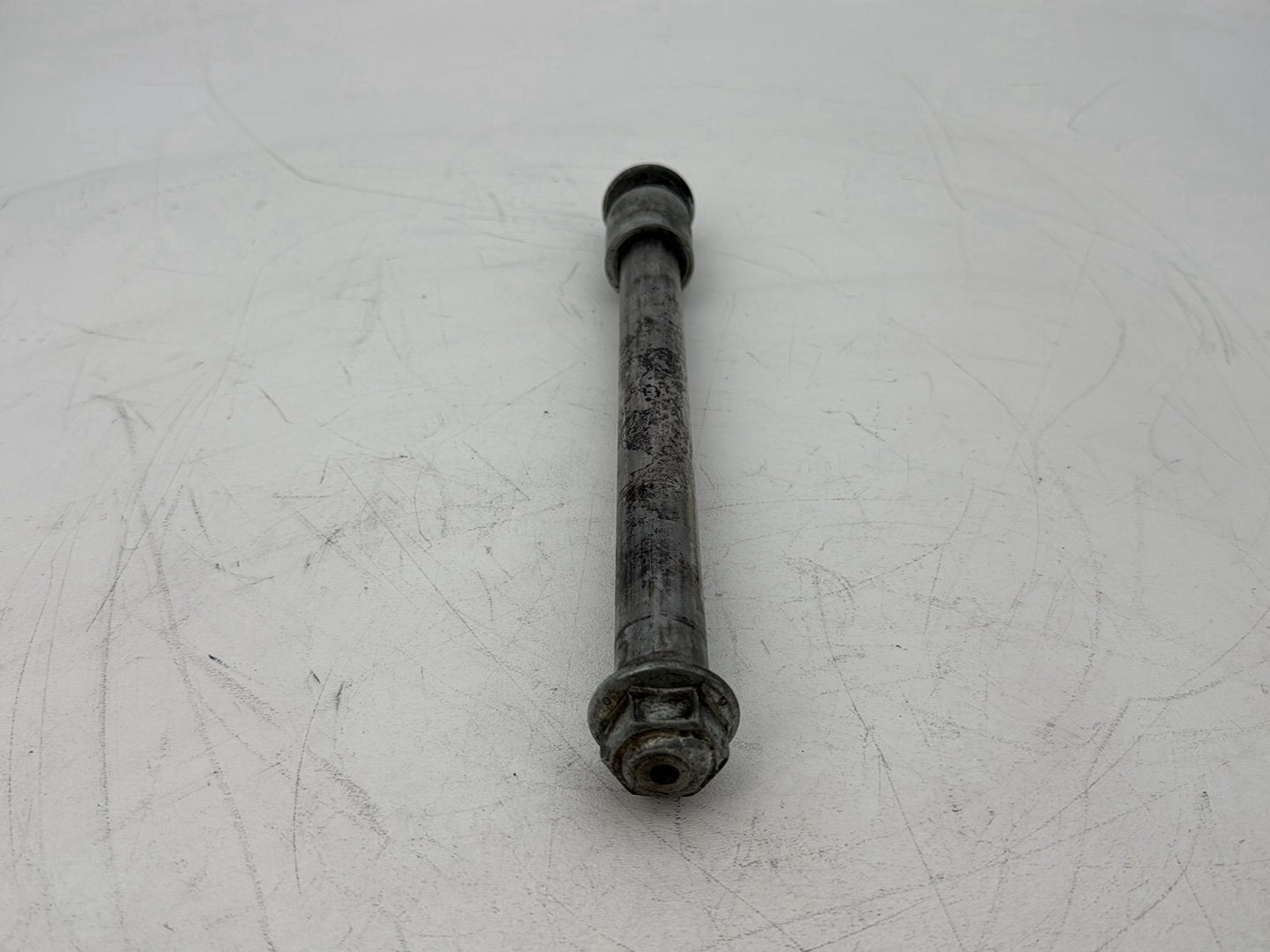 2004 - 2013 Harley-Davidson Sportster 1200 Custom Rear Wheel Axle Bolt Shaft 41176-05