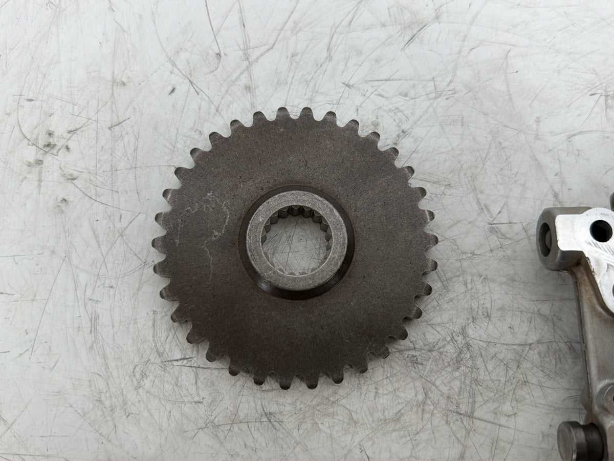 2008 Harley Touring Electra Glide Ultra Engine Cam Support Camshaft Plate Pump