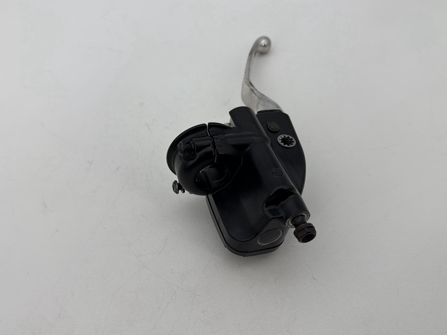 2013 Harley Street Glide Touring FLHX OEM Front Right Brake Lever Master Cylinder