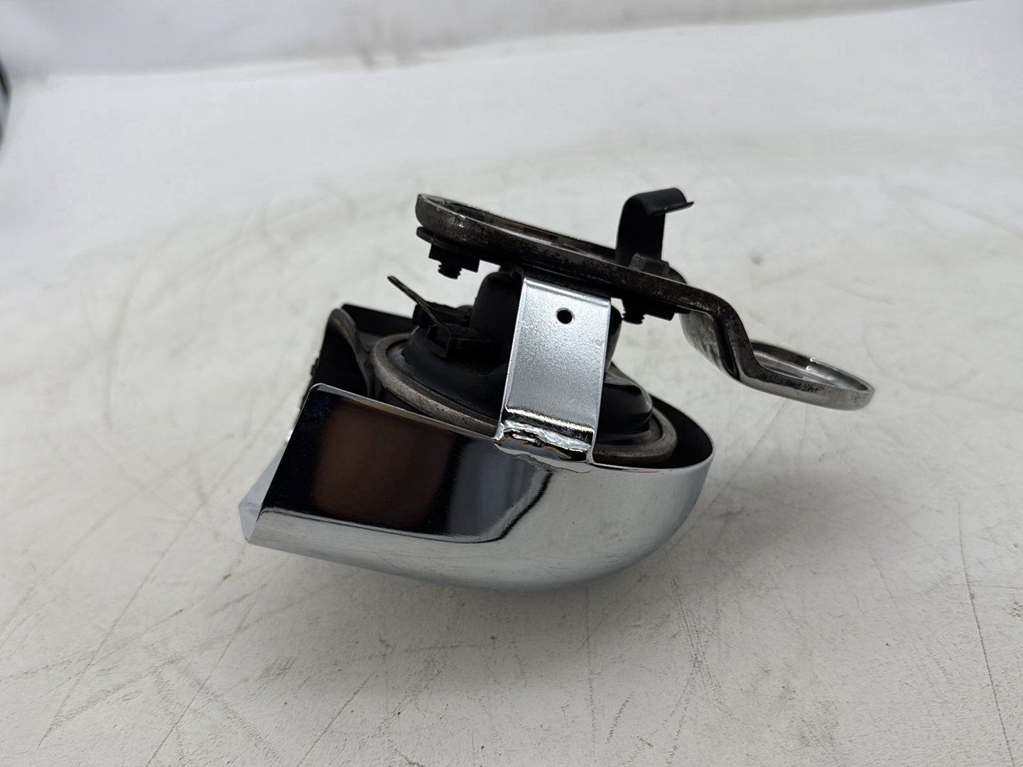 1997 Harley Softail FLSTC Heritage Classic OEM Horn Signal Klaxon Chrome Cover
