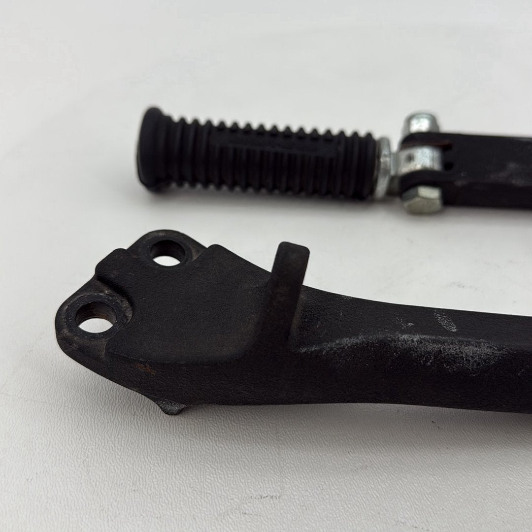 2007 - 2012 Harley-Davidson Dyna Super Glide Passenger Left & Right Foot Pegs 49224-06A