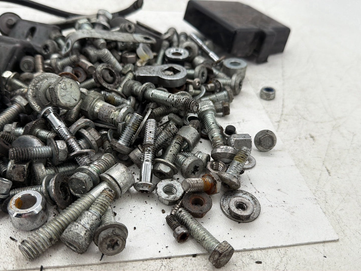 10 Harley Electra Glide Touring Ultra FLHTCU OEM Hardware Bolts Nuts & Brackets