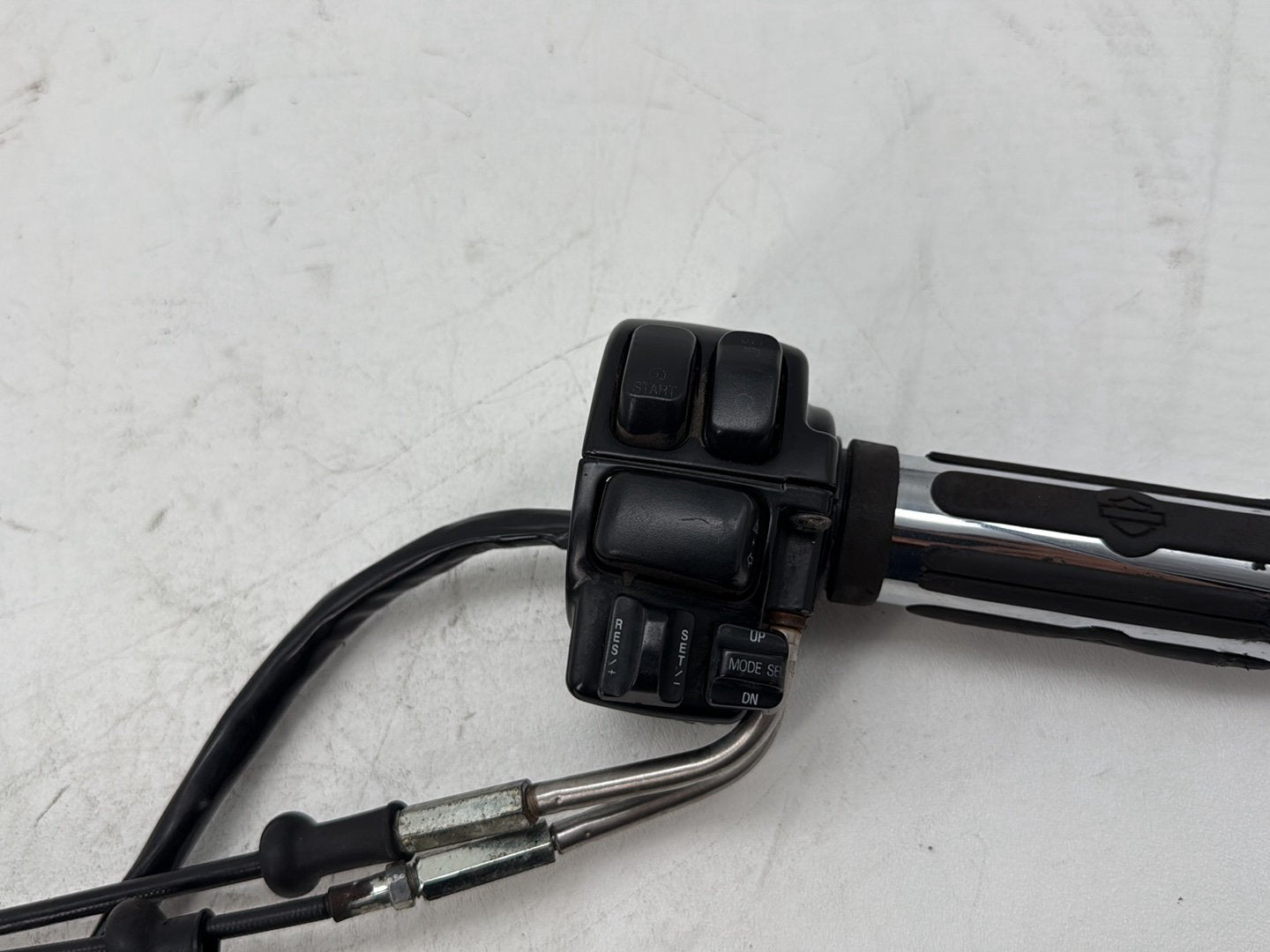 2006 Harley Touring FLHTCI Electra Glide Classic OEM Right Engine Start Kill Switches Controls