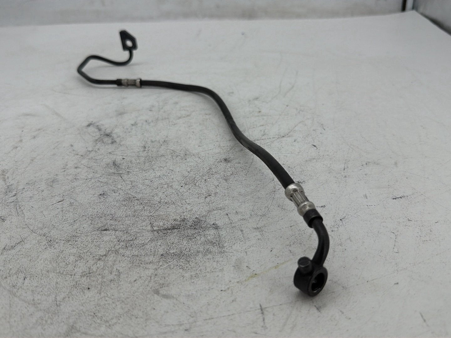 2015 Harley Electra Glide Touring Ultra Low OEM Front Brake Hose Line Pipe ABS