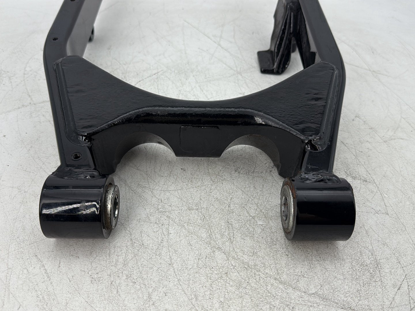 2010 Harley Dyna Fat Bob FXDF OEM Rear Fork Swingarm Swing Arm